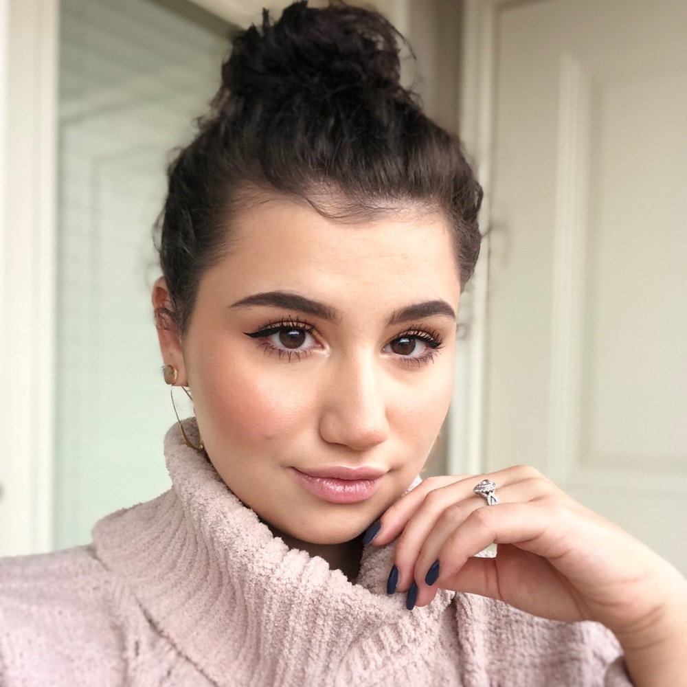 Meet your Posher, Hannah